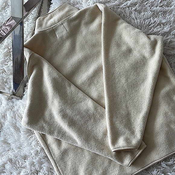 Rest & Relax Vintage Fuzzy Zip Up - Picture 5 of 5